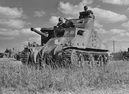 M3 Lee, tank fourni par les Etats-Unis aux alliés lors du début du conflit.